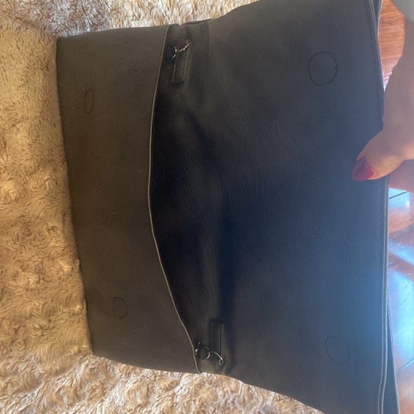 Grey studded faux leather and canvas bag with chain - Picture 5 of 10